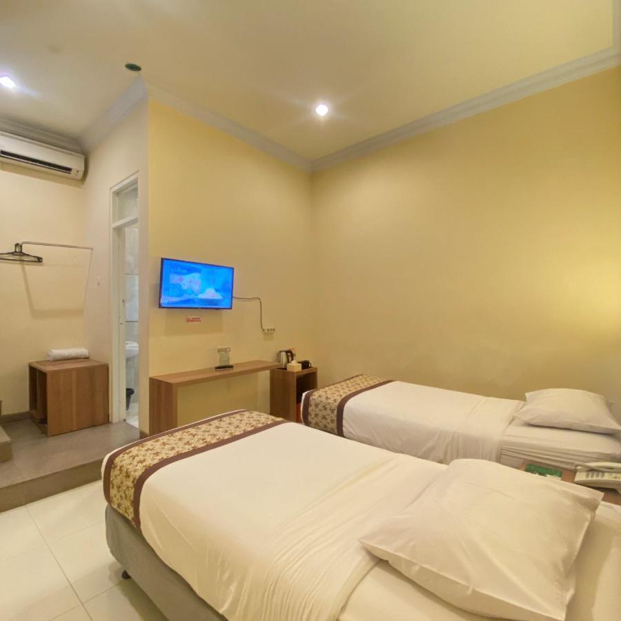 Riverstone Hotel & Cottage Batu  Dış mekan fotoğraf