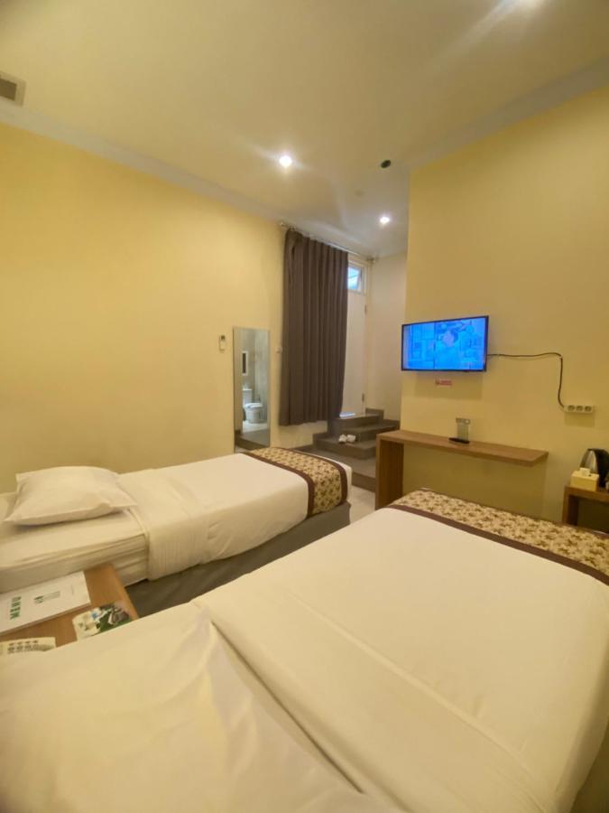 Riverstone Hotel & Cottage Batu  Dış mekan fotoğraf