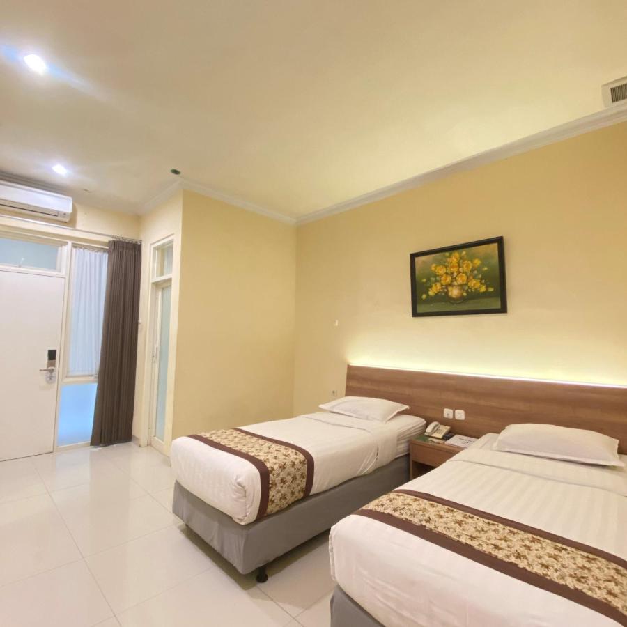 Riverstone Hotel & Cottage Batu  Dış mekan fotoğraf