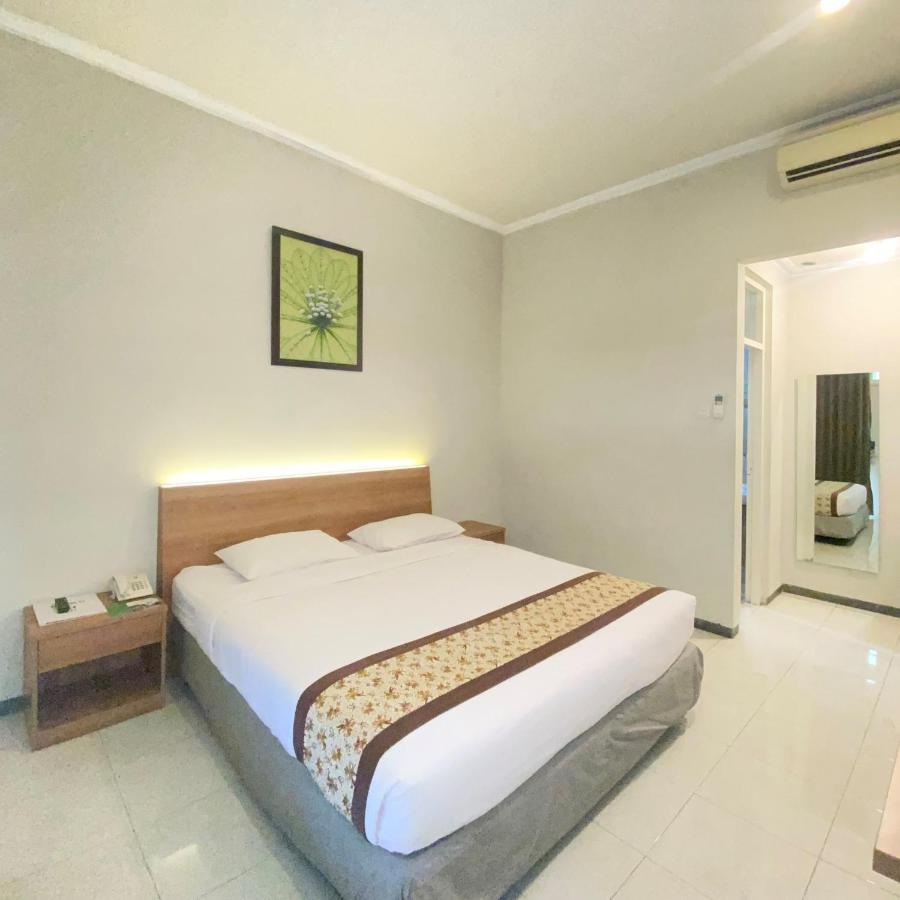 Riverstone Hotel & Cottage Batu  Dış mekan fotoğraf