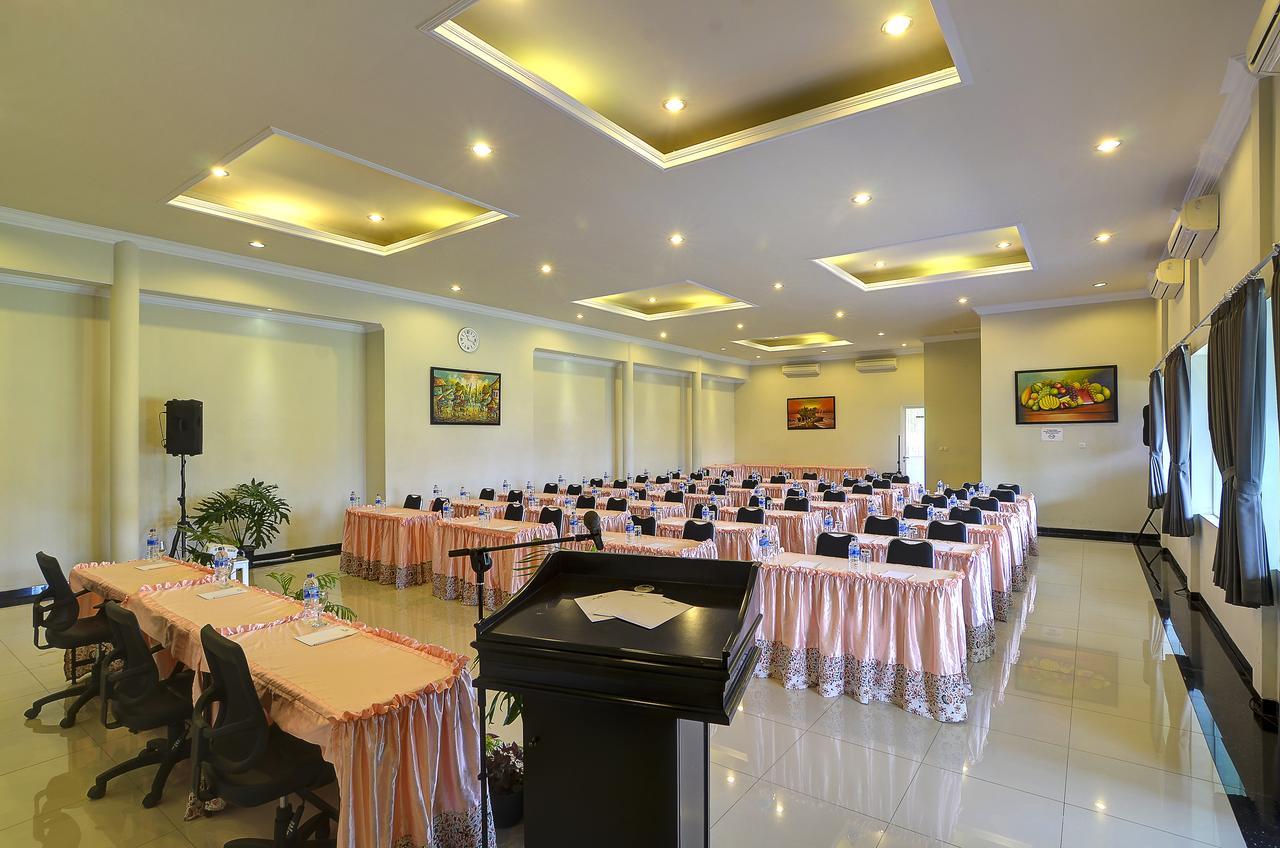 Riverstone Hotel & Cottage Batu  Dış mekan fotoğraf